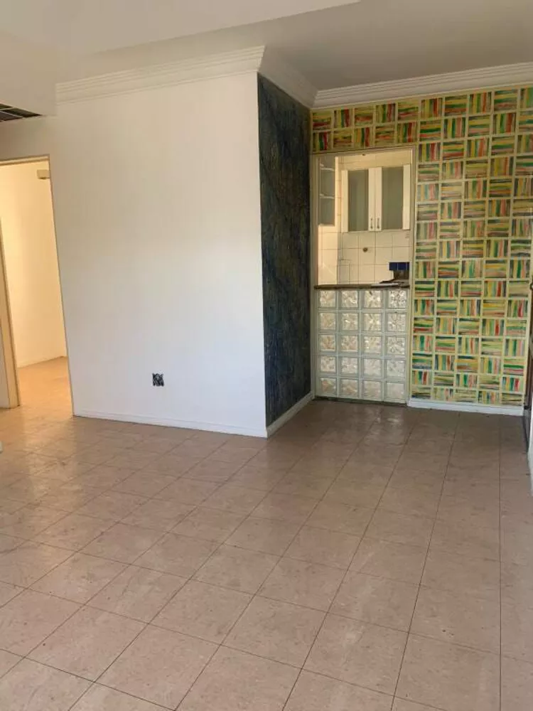 Apartamento à venda com 3 quartos, 68m² - Foto 1