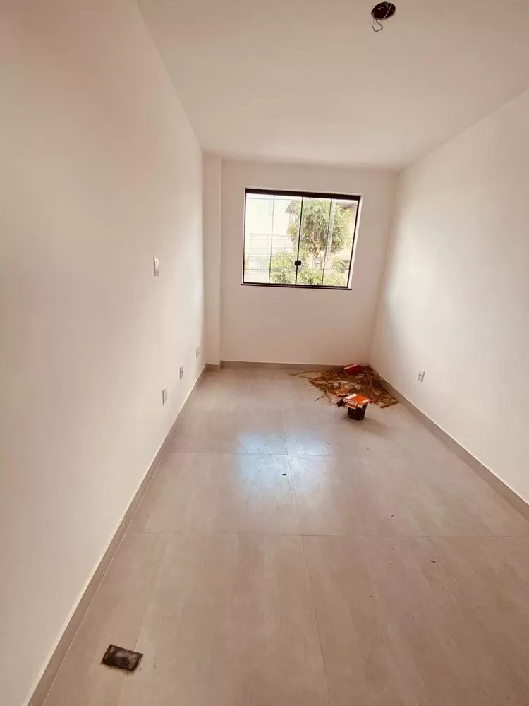 Casa à venda com 3 quartos, 80m² - Foto 18