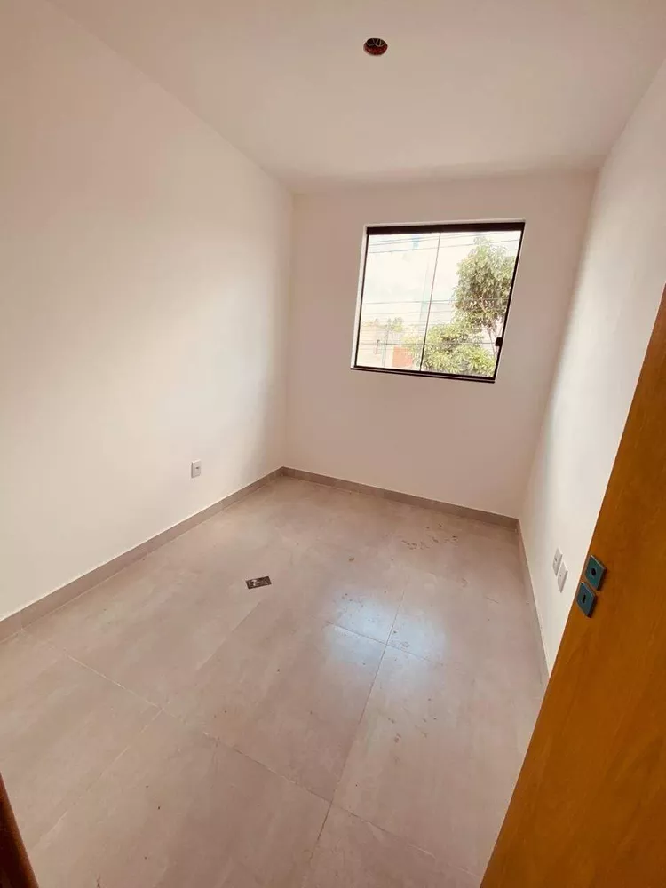 Casa à venda com 3 quartos, 80m² - Foto 17