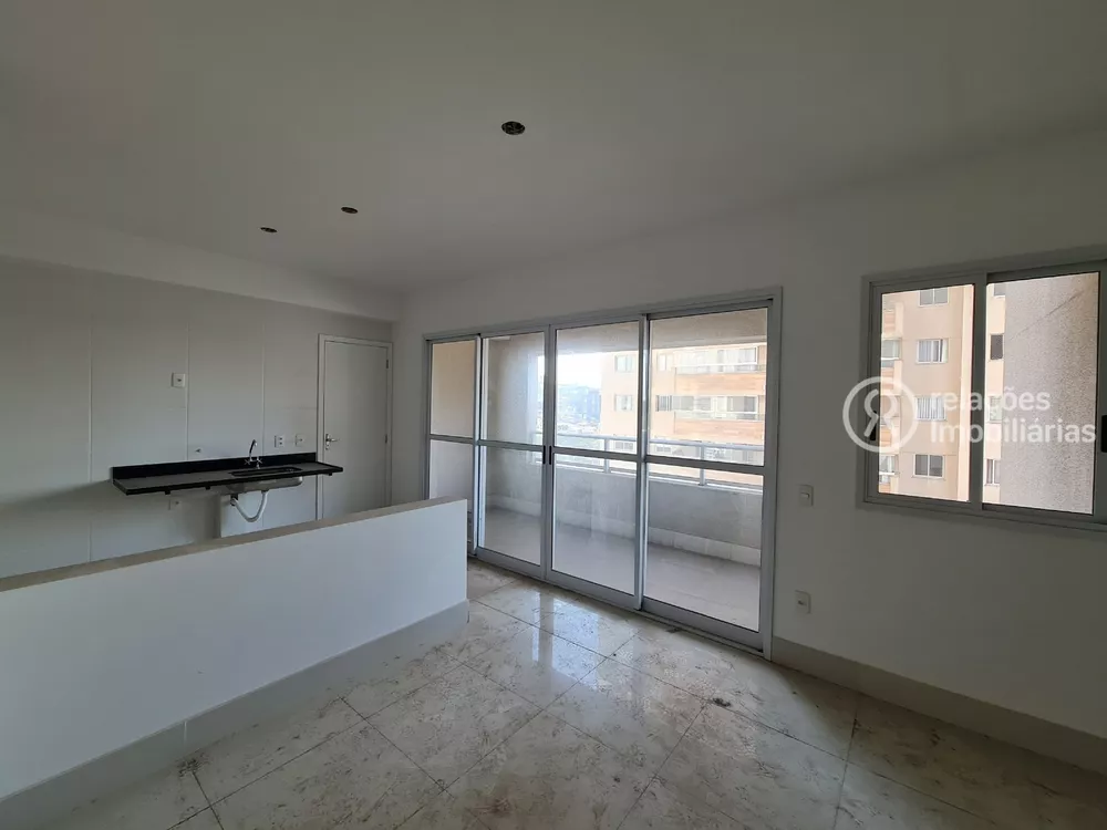 Apartamento para alugar com 4 quartos, 110m² - Foto 1