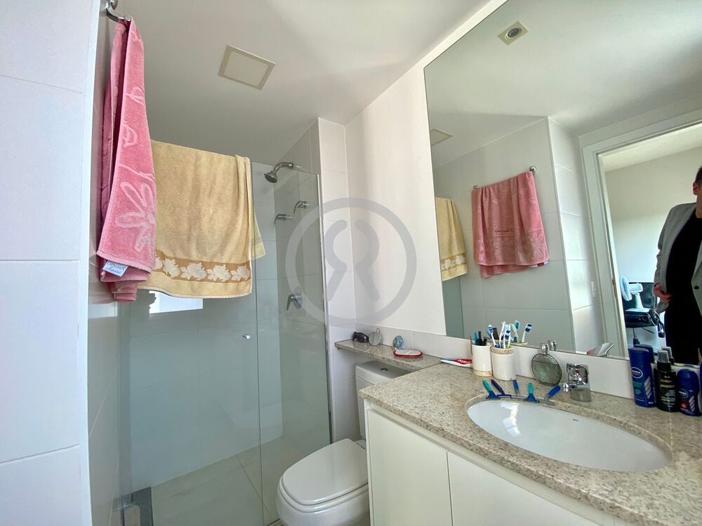 Apartamento para alugar com 4 quartos, 141m² - Foto 9