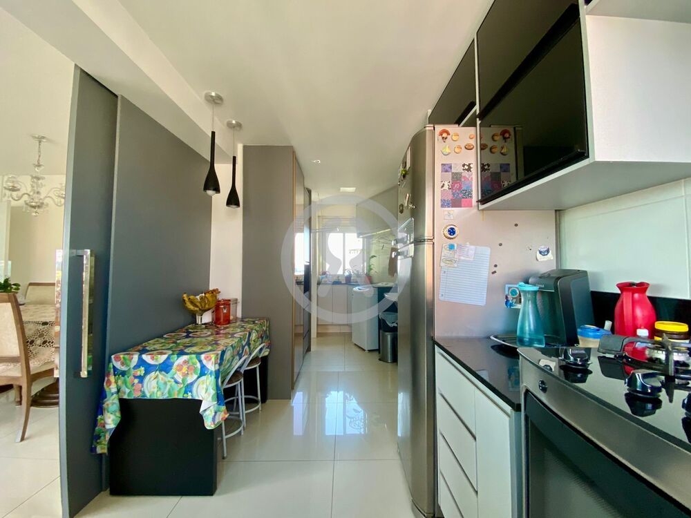 Apartamento para alugar com 4 quartos, 141m² - Foto 4