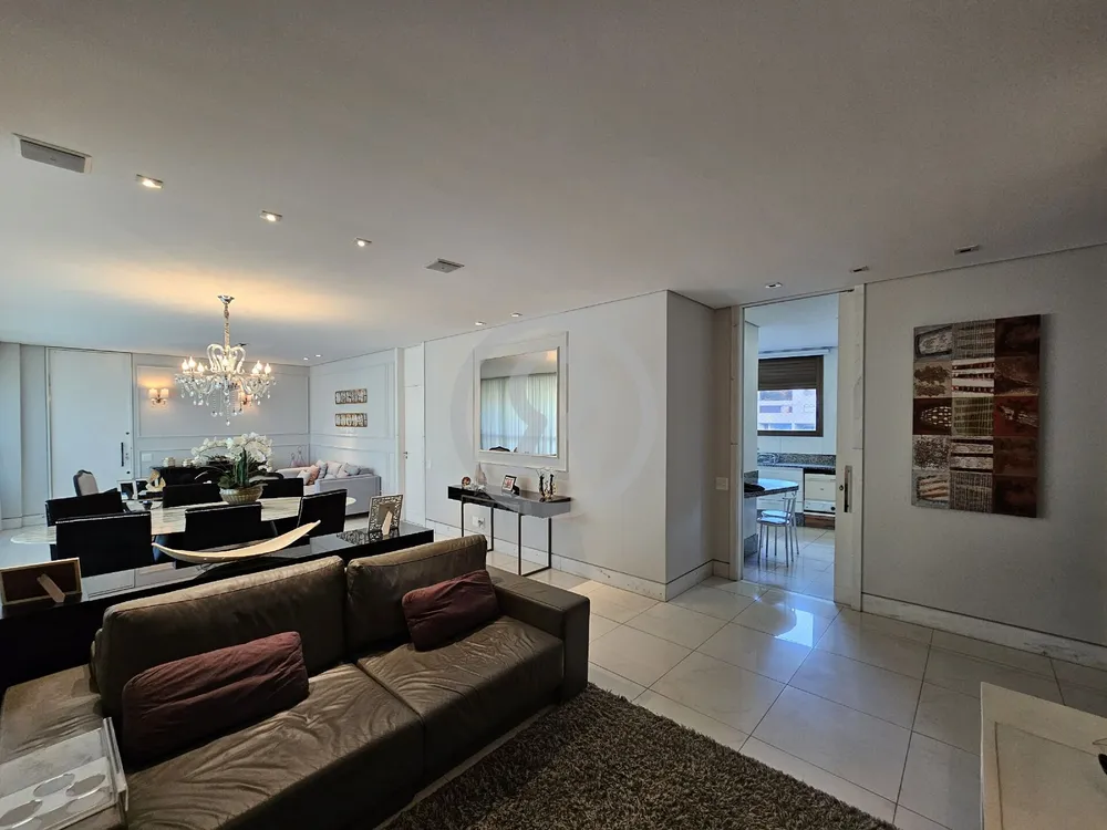 Apartamento, 4 quartos, 215 m² - Foto 1