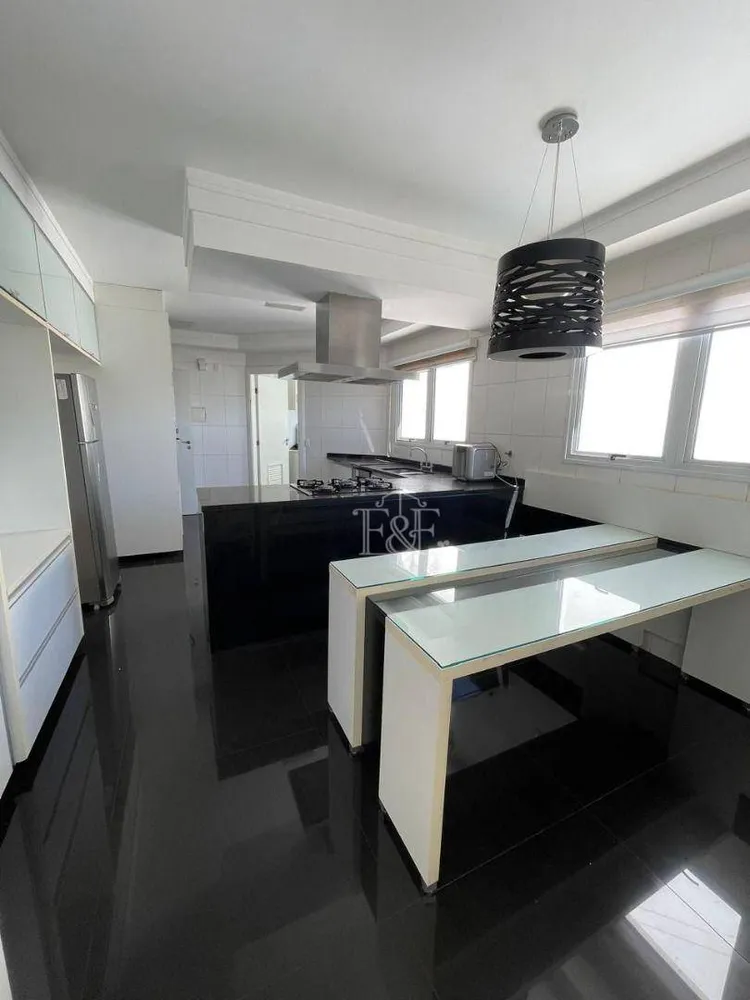 Apartamento, 3 quartos, 246 m² - Foto 7