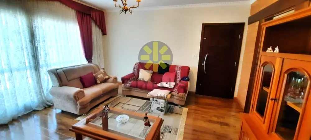 Casa à venda com 3 quartos, 235m² - Foto 3