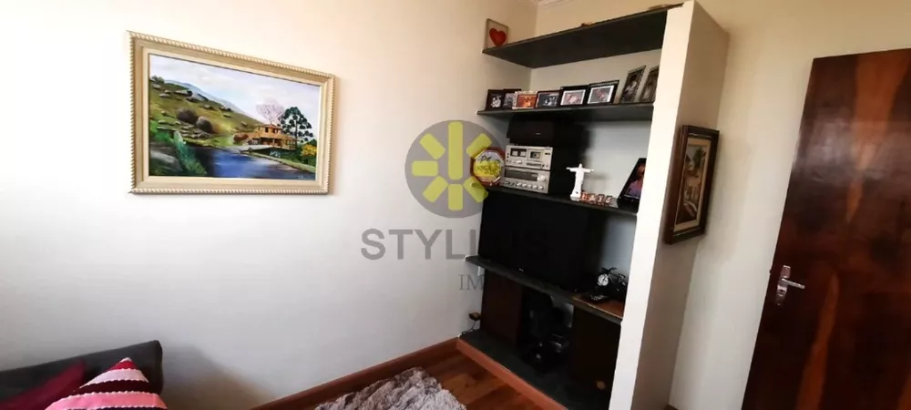 Casa à venda com 3 quartos, 235m² - Foto 10