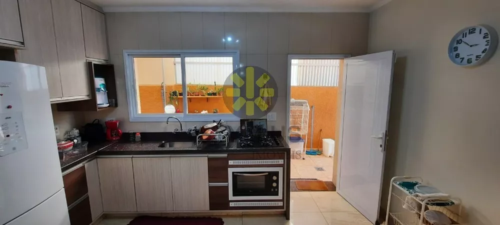 Casa à venda com 3 quartos, 235m² - Foto 15