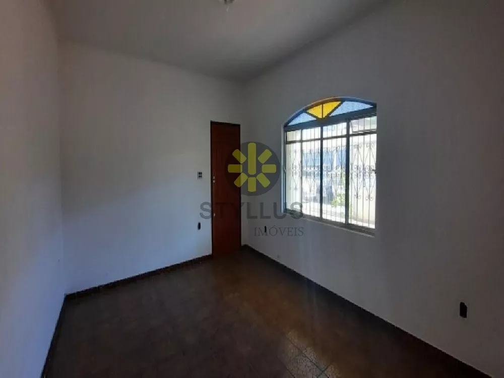 Casa à venda com 3 quartos, 258m² - Foto 9