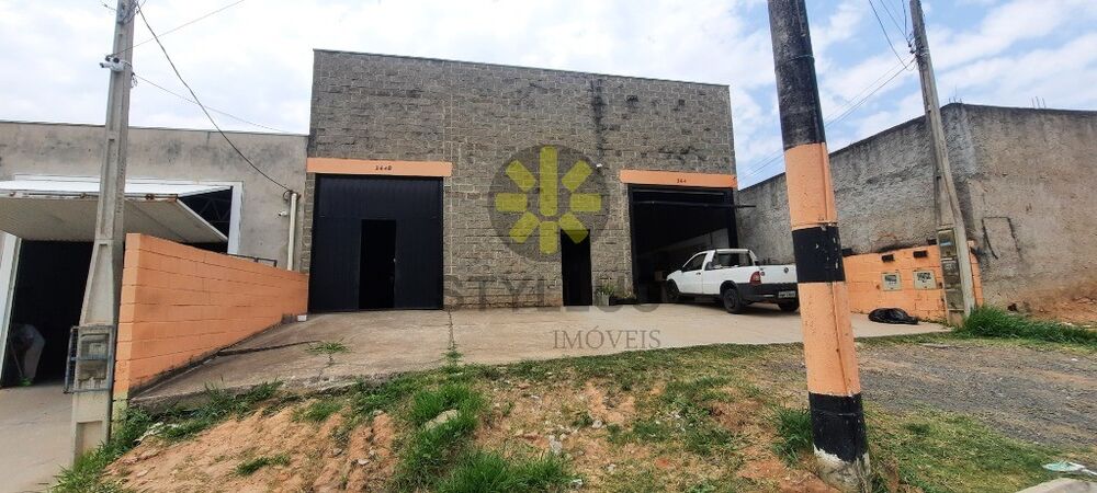 Depósito-Galpão-Armazém para alugar, 250m² - Foto 1
