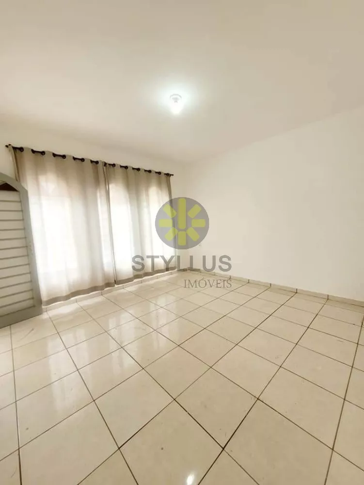 Casa à venda com 2 quartos, 114m² - Foto 2