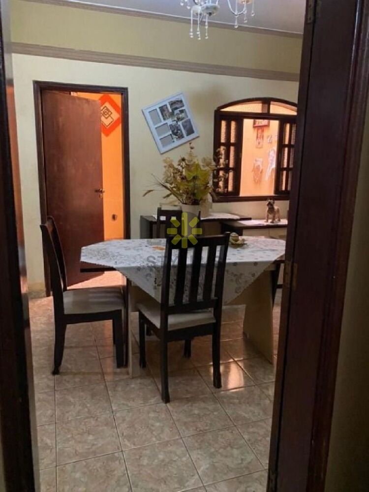 Casa, 4 quartos, 158 m² - Foto 2