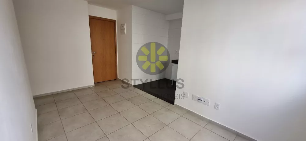 Apartamento à venda e aluguel com 2 quartos, 42m² - Foto 5