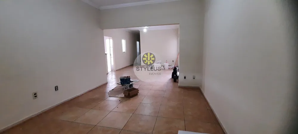 Casa, 3 quartos, 239 m² - Foto 1
