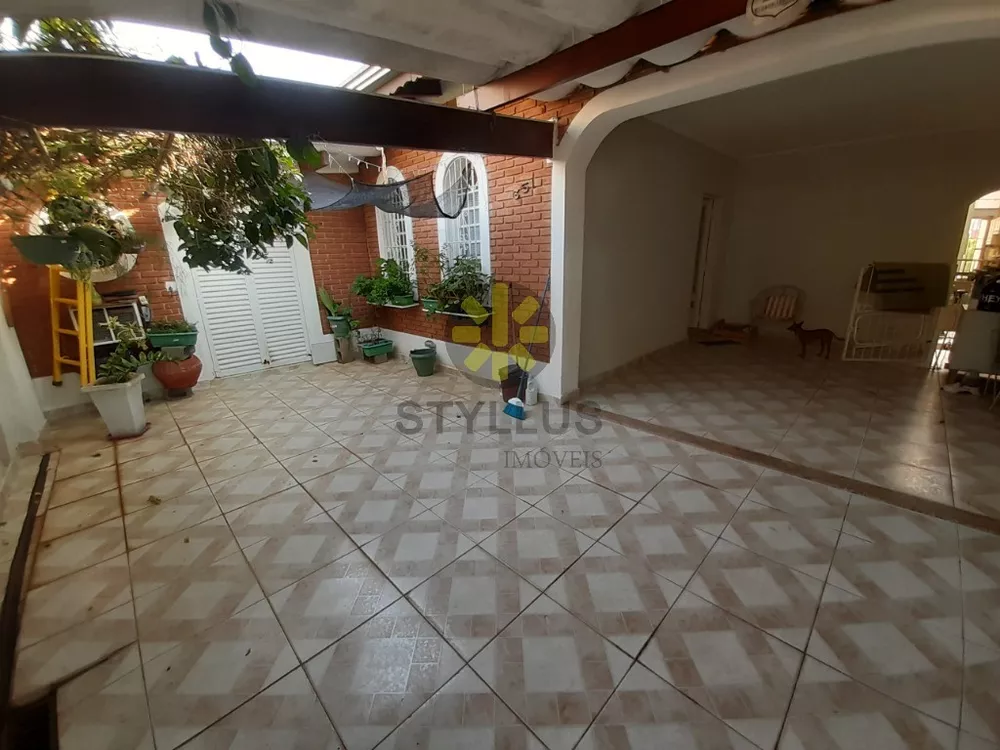 Casa à venda com 4 quartos, 236m² - Foto 5