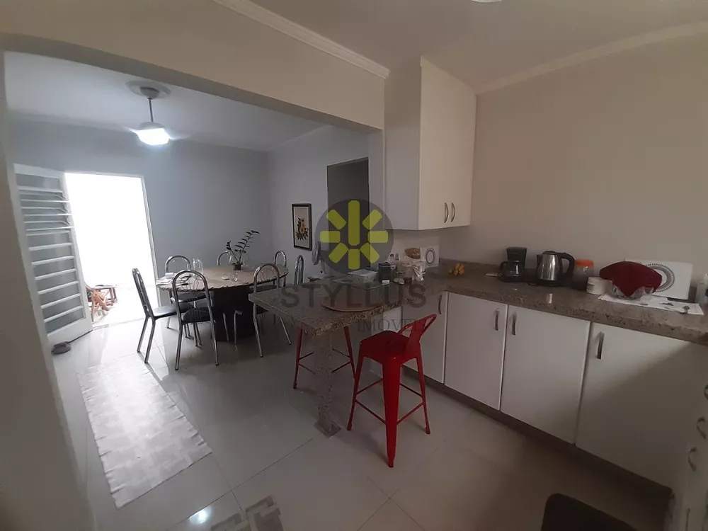 Casa à venda com 4 quartos, 236m² - Foto 9