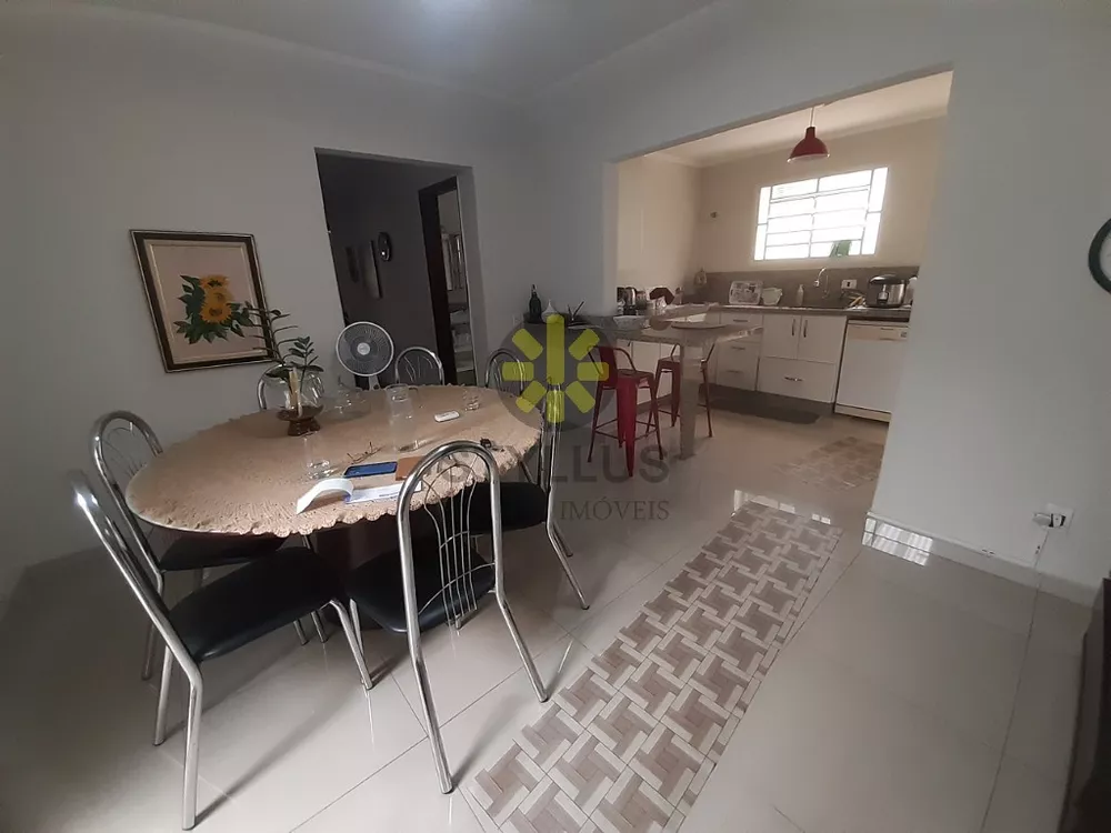 Casa à venda com 4 quartos, 236m² - Foto 8