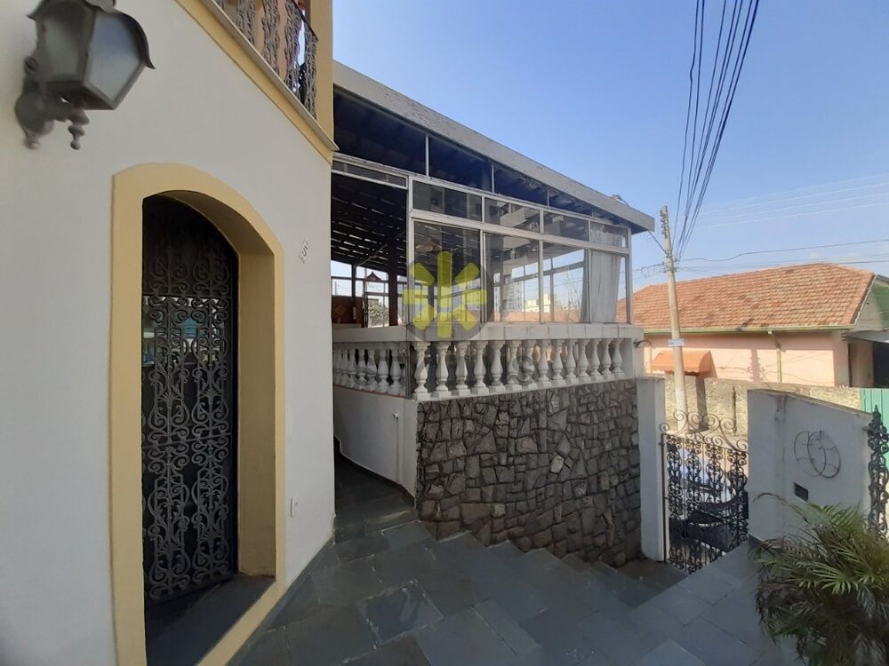 Casa, 4 quartos, 210 m² - Foto 1