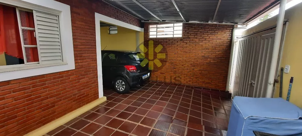 Casa à venda com 3 quartos, 59m² - Foto 1