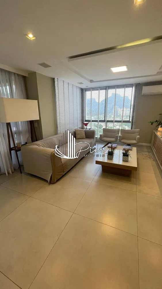 Apartamento, 3 quartos, 209 m² - Foto 1