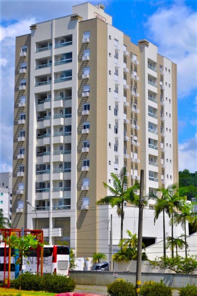 Apartamento à venda com 3 quartos, 82m² - Foto 1