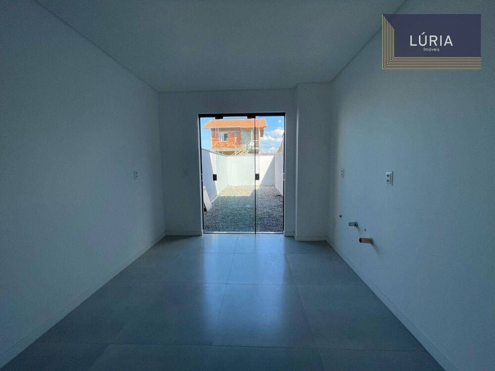 Sobrado à venda com 2 quartos, 75m² - Foto 2