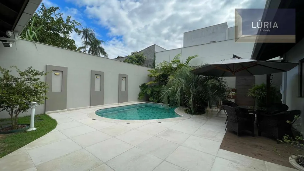 Casa, 3 quartos, 254 m² - Foto 1