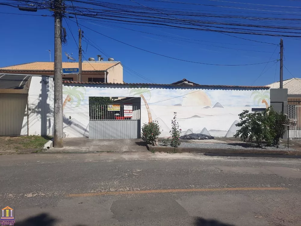 Casa, 4 quartos, 245 m² - Foto 1