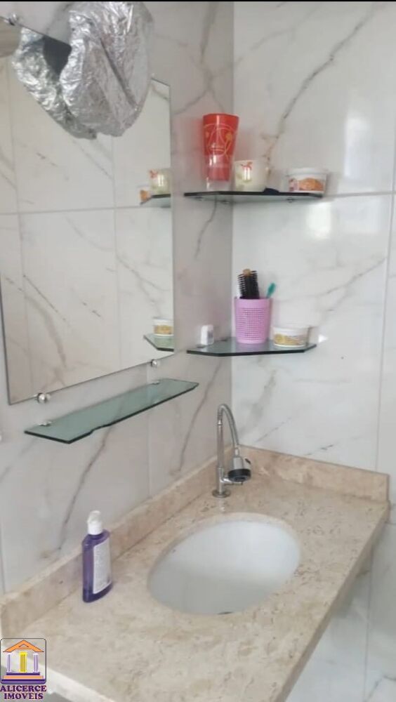 Casa, 4 quartos, 150 m² - Foto 1