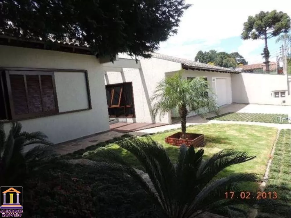 Casa à venda com 6 quartos, 600m² - Foto 4