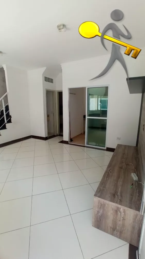 Casa à venda com 3 quartos, 120m² - Foto 4