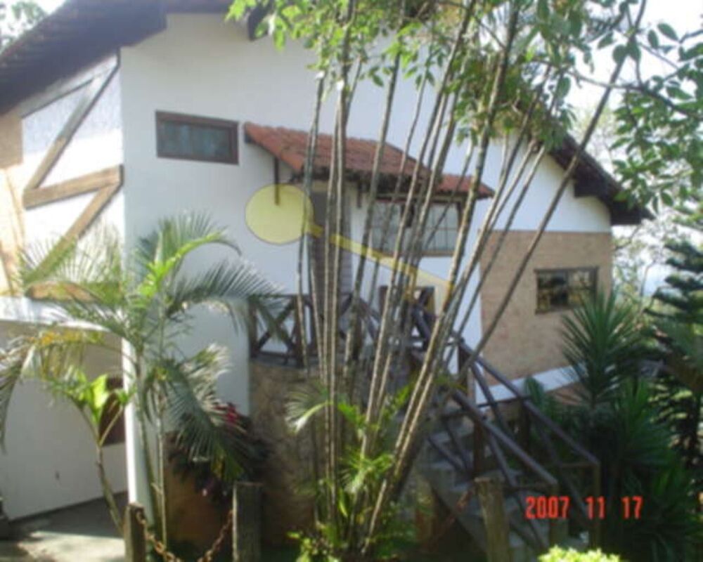 Casa à venda com 3 quartos, 262m² - Foto 2