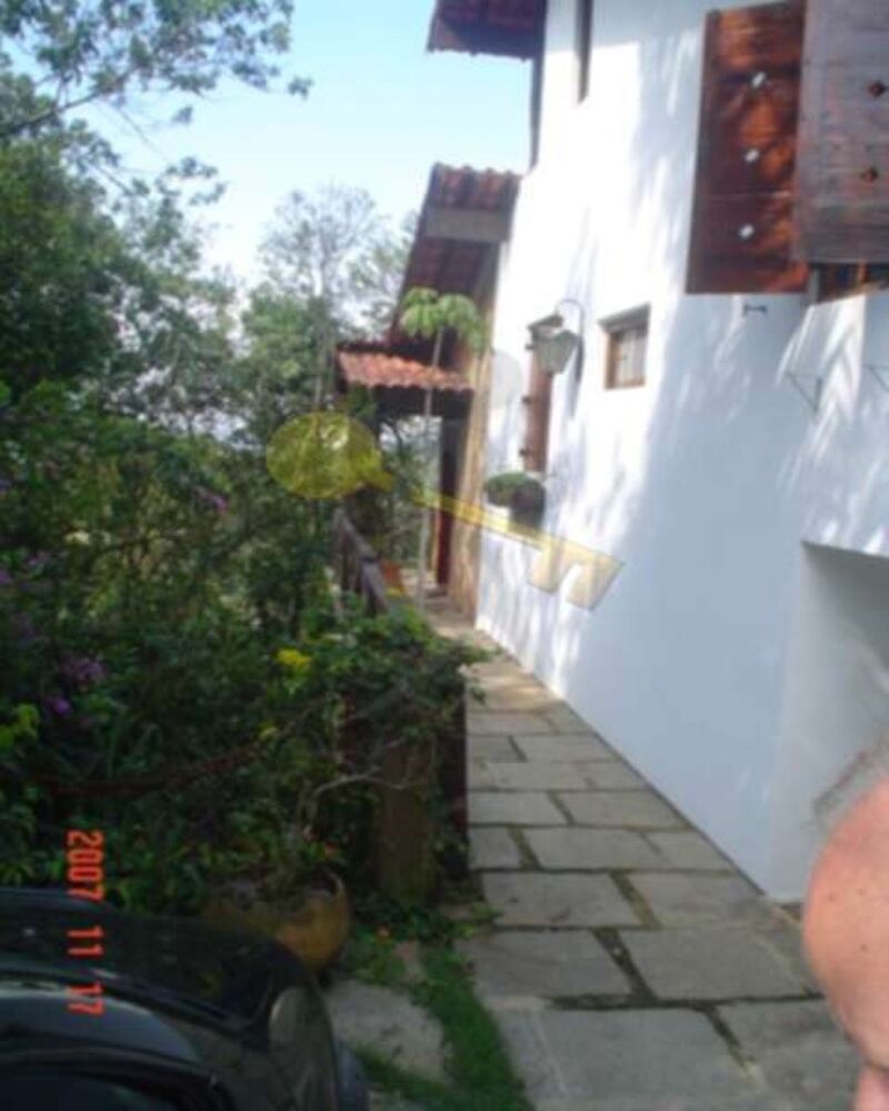 Casa à venda com 3 quartos, 262m² - Foto 4