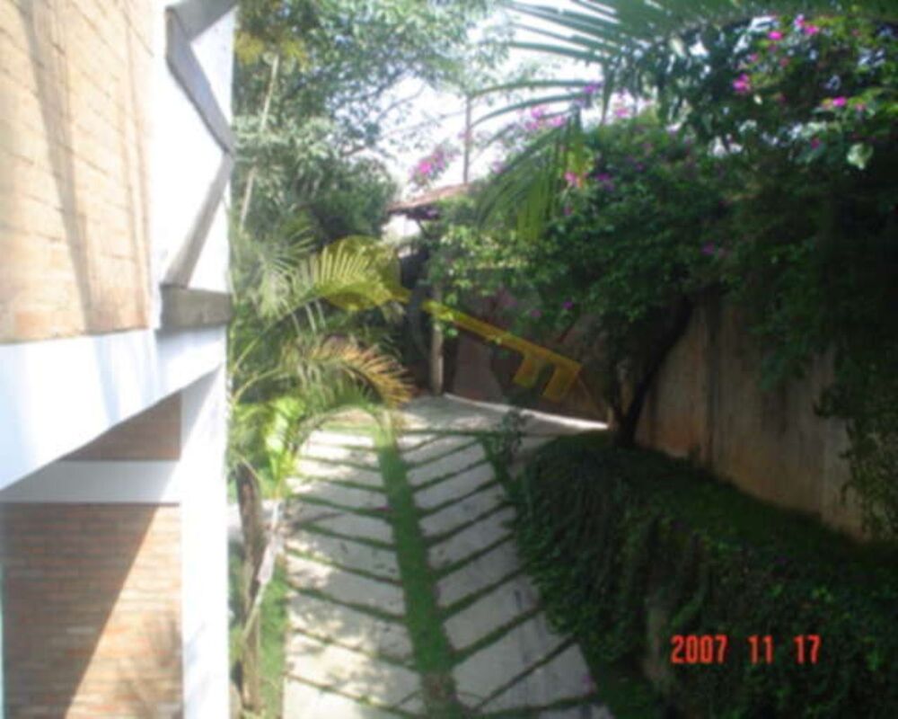 Casa à venda com 3 quartos, 262m² - Foto 6