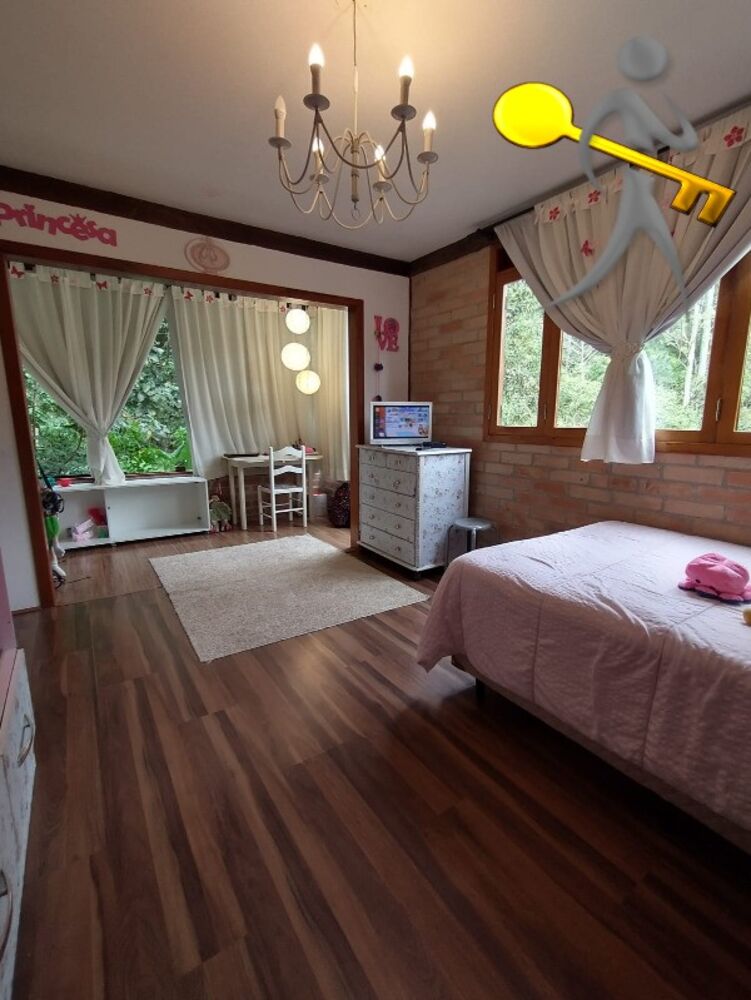 Casa, 3 quartos, 241 m² - Foto 1