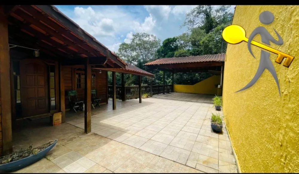 Casa à venda com 4 quartos, 280m² - Foto 2