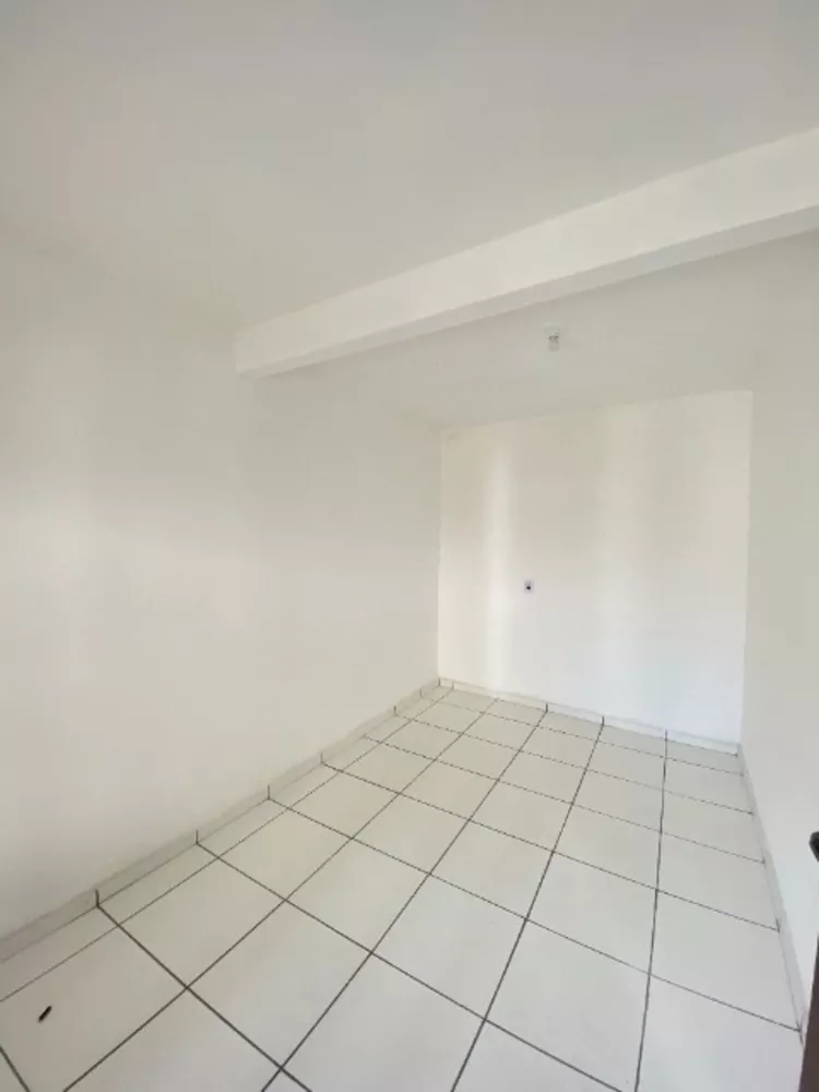 Casa para alugar com 2 quartos, 55m² - Foto 4