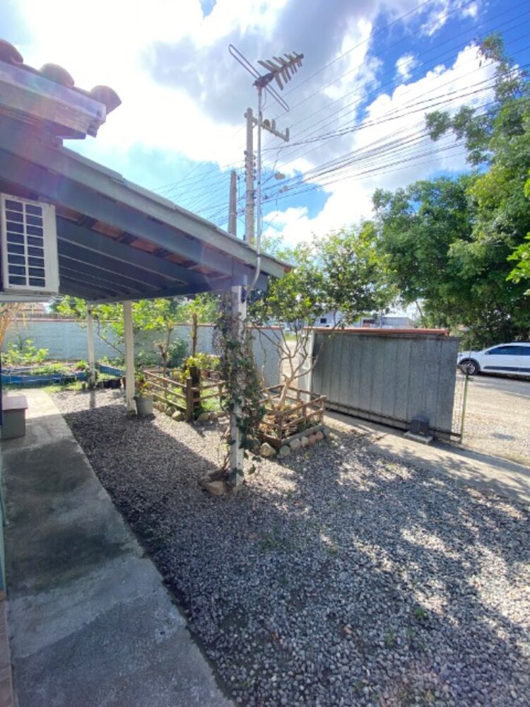 Casa à venda com 2 quartos, 90m² - Foto 3