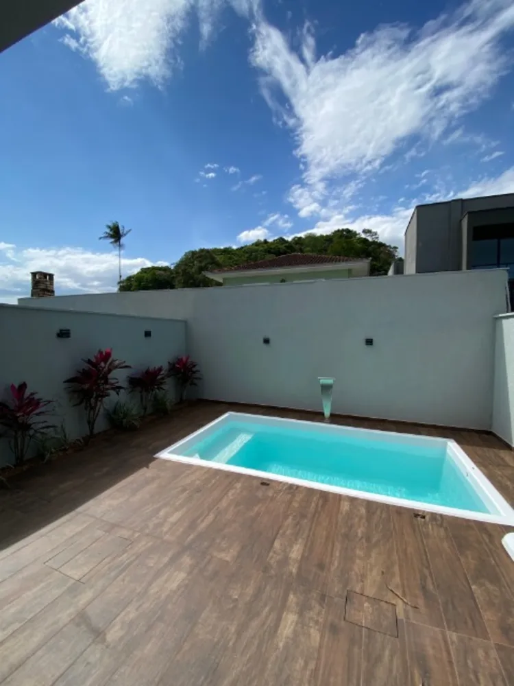 Sobrado, 3 quartos, 176 m² - Foto 1