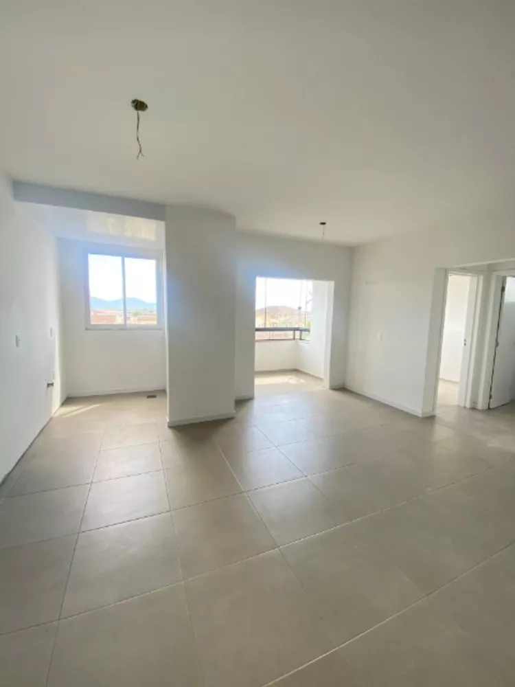 Apartamento à venda com 2 quartos, 62m² - Foto 4