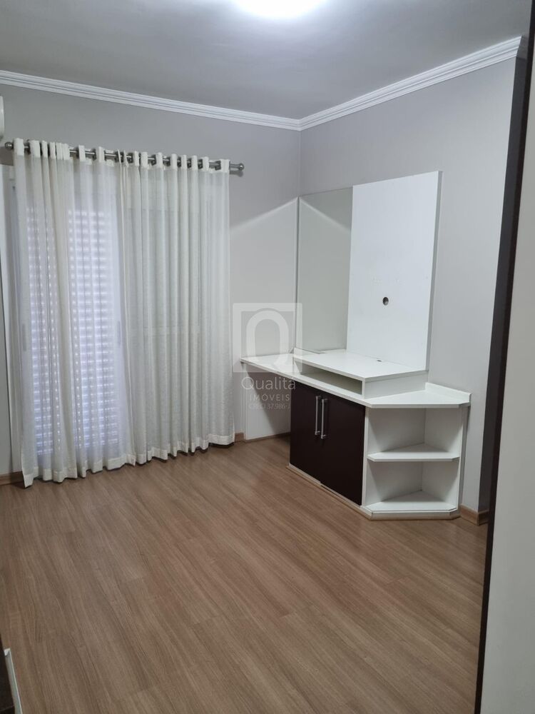 Sobrado à venda com 2 quartos, 173m² - Foto 2