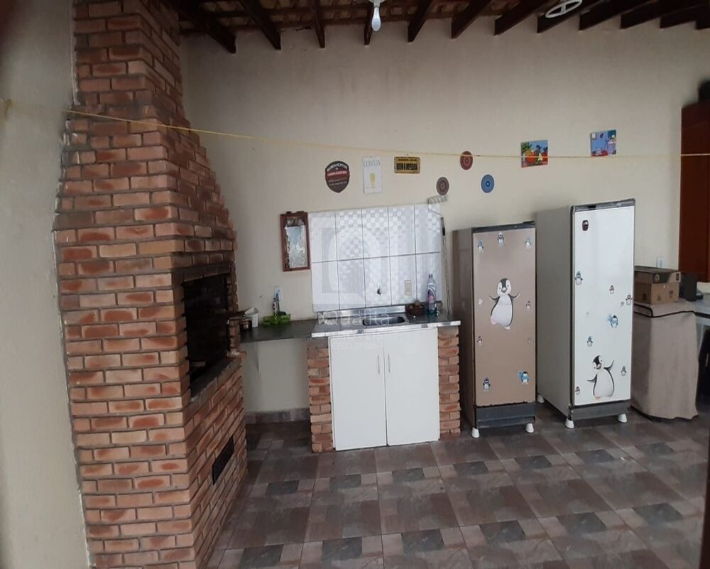 Casa de Condomínio à venda com 4 quartos, 242m² - Foto 13