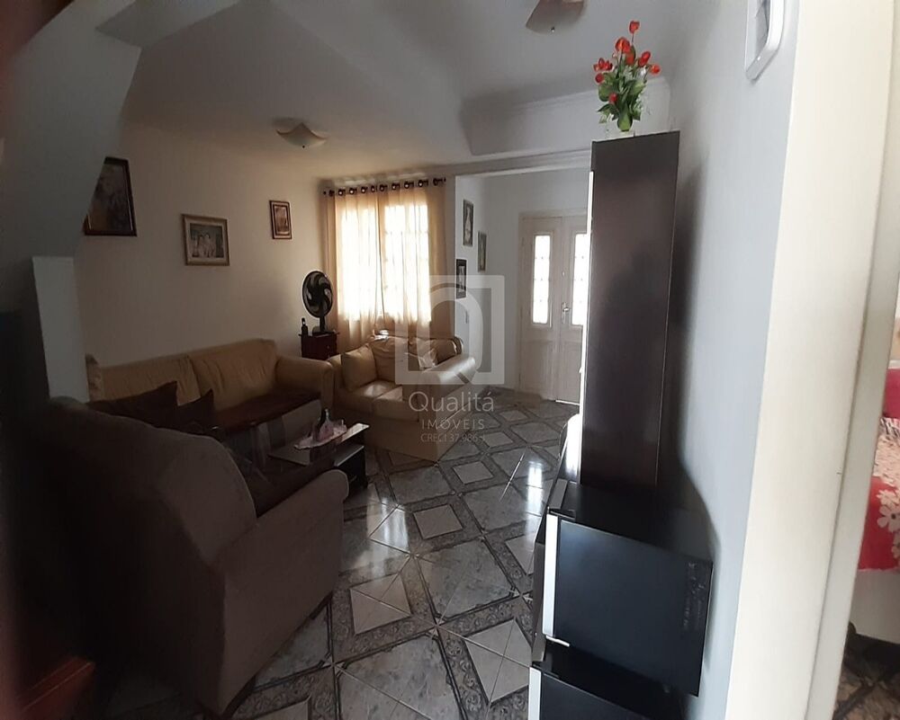 Casa de Condomínio à venda com 4 quartos, 242m² - Foto 4