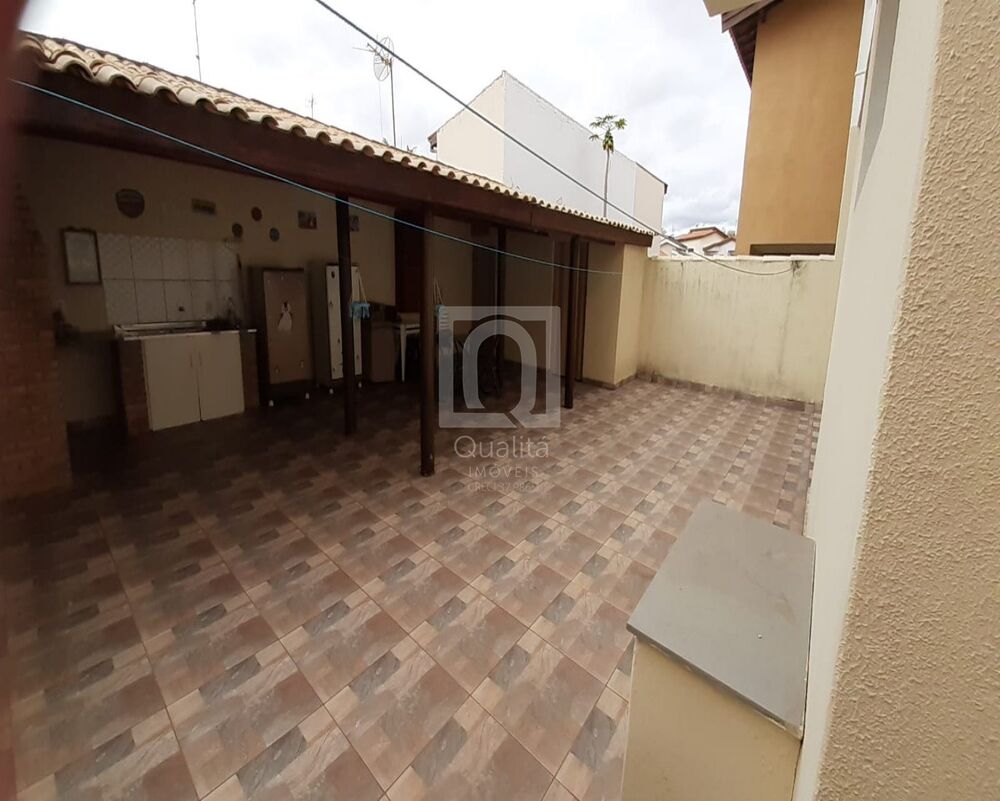Casa de Condomínio à venda com 4 quartos, 242m² - Foto 11