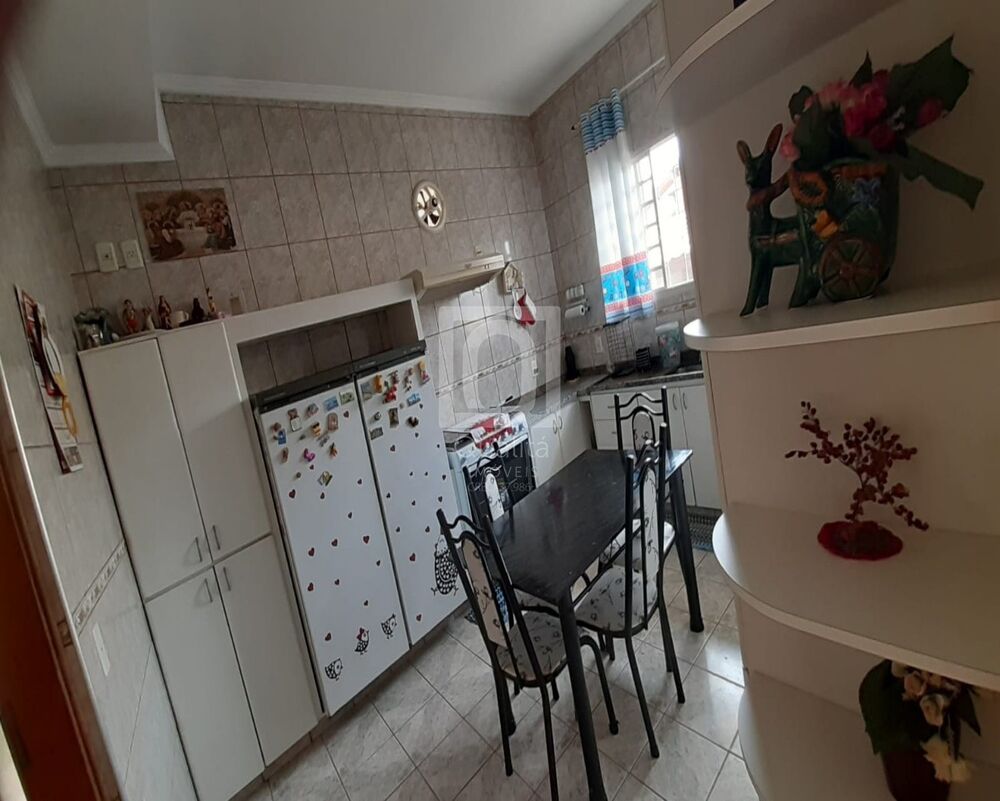 Casa de Condomínio à venda com 4 quartos, 242m² - Foto 10