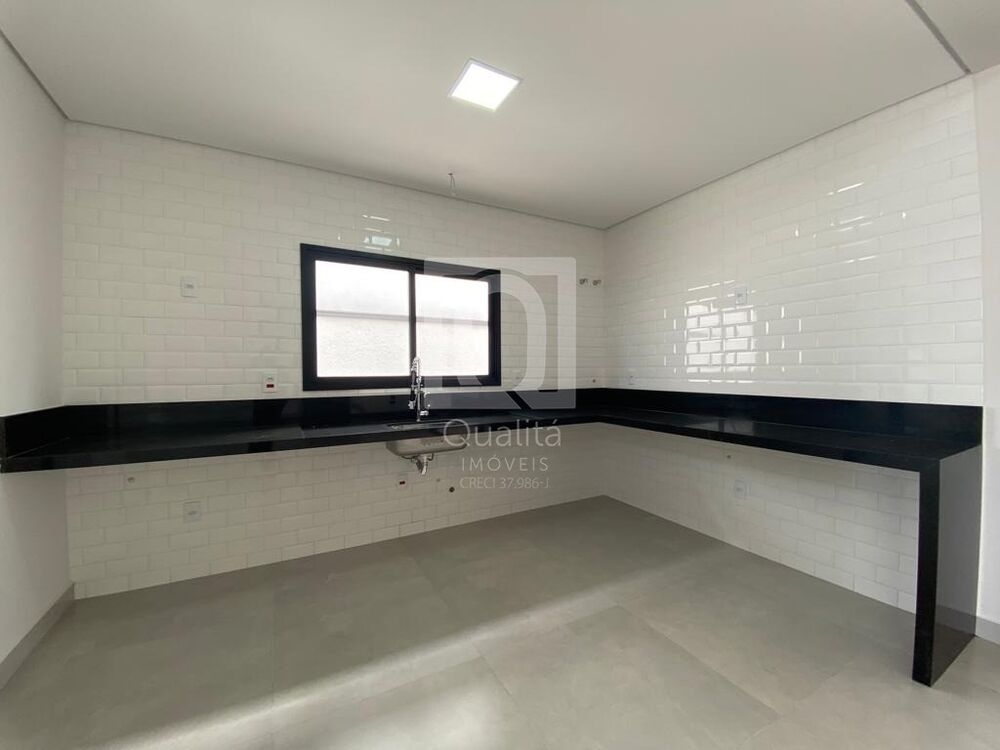 Casa de Condomínio à venda com 3 quartos, 450m² - Foto 3