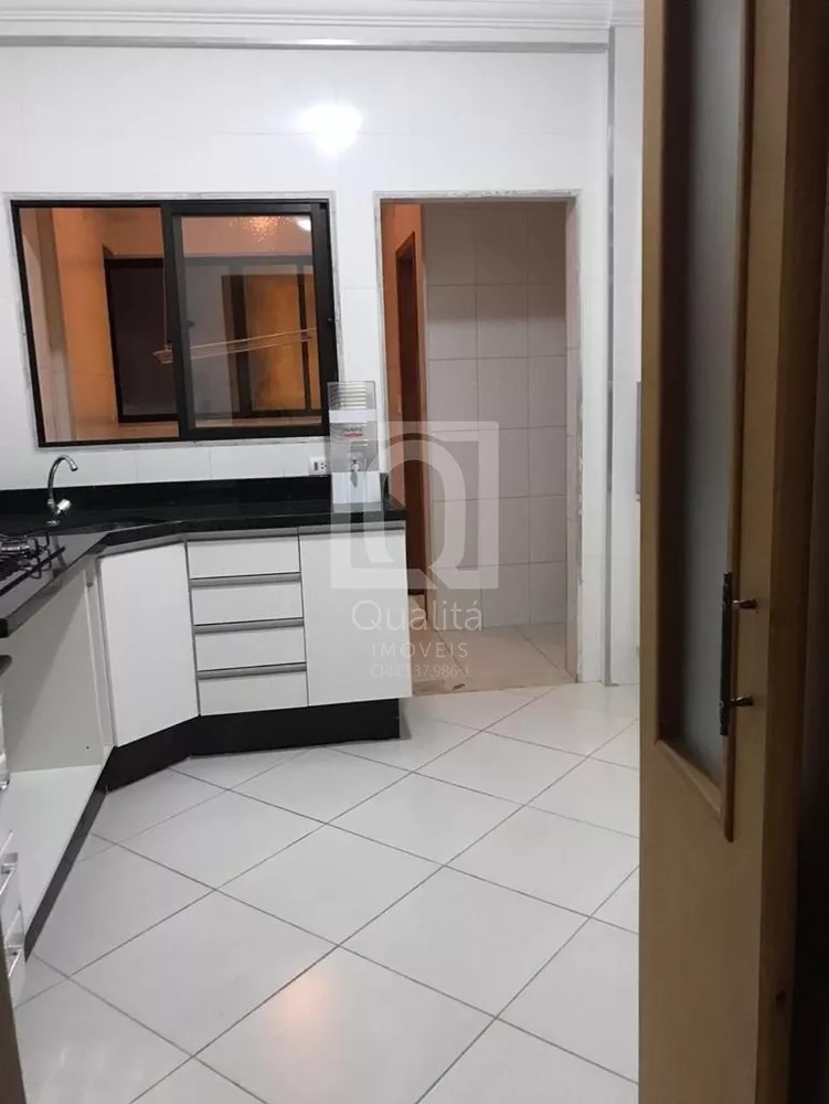 Apartamento à venda com 3 quartos, 115m² - Foto 4