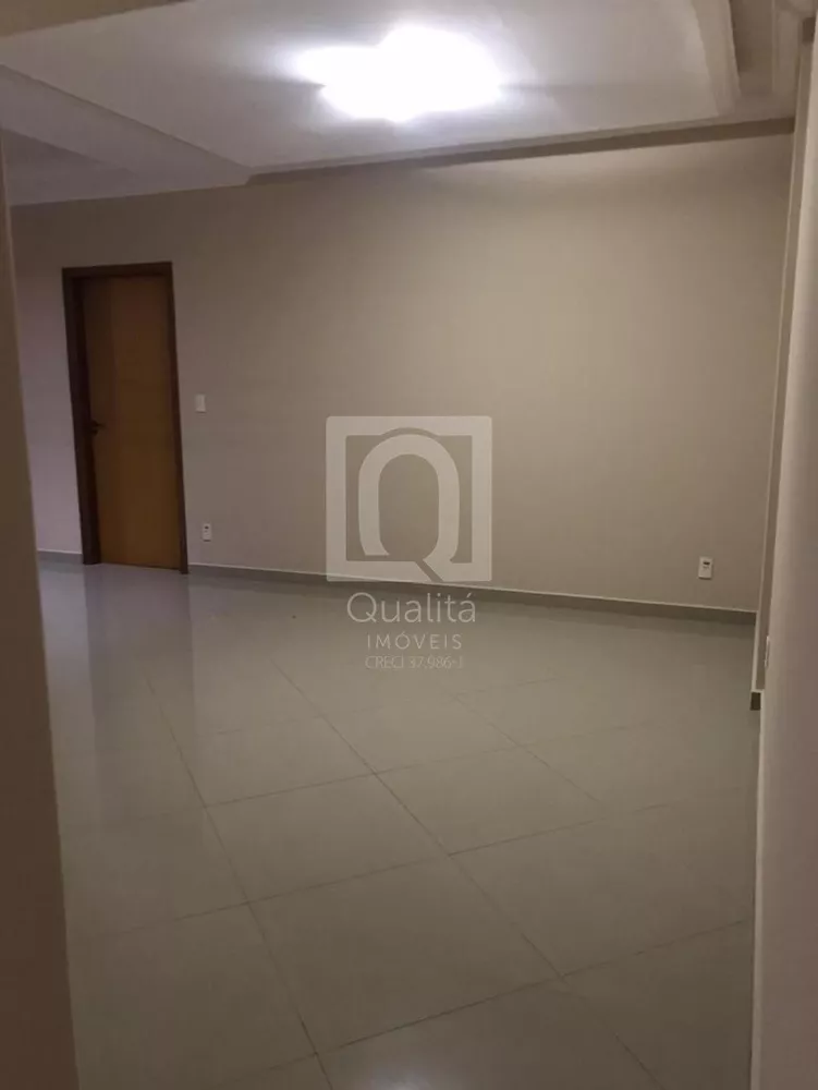 Apartamento à venda com 3 quartos, 115m² - Foto 2