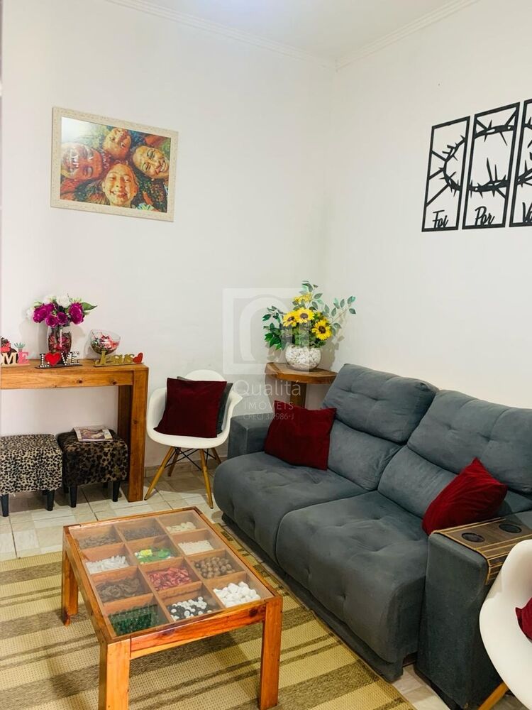 Casa à venda com 3 quartos, 160m² - Foto 2