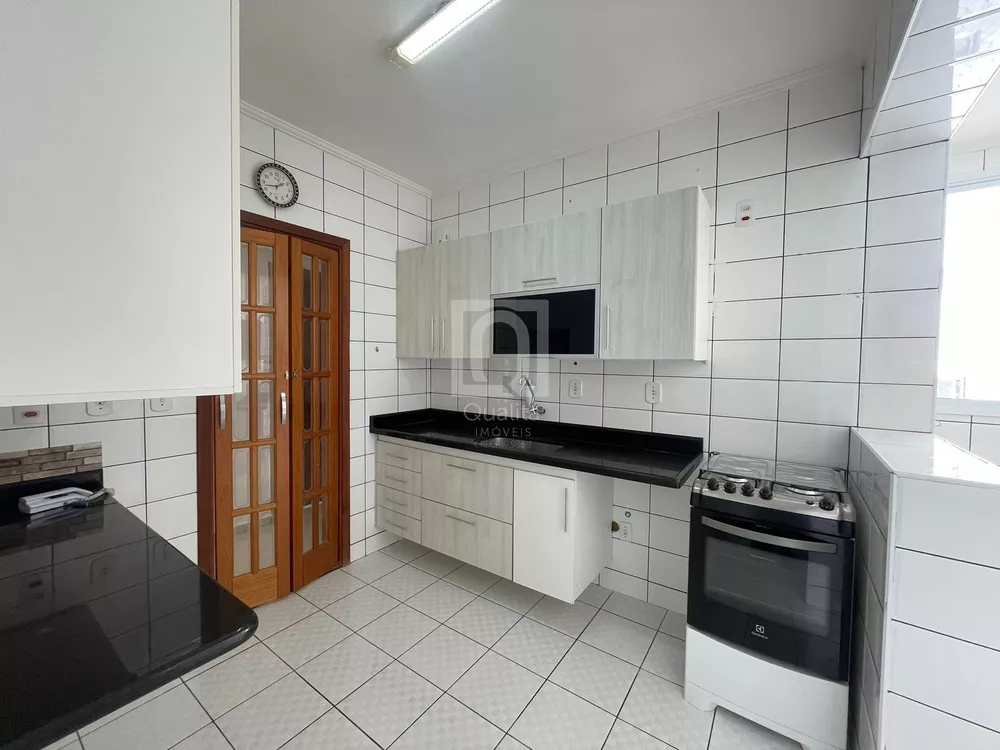 Apartamento à venda com 3 quartos, 90m² - Foto 4