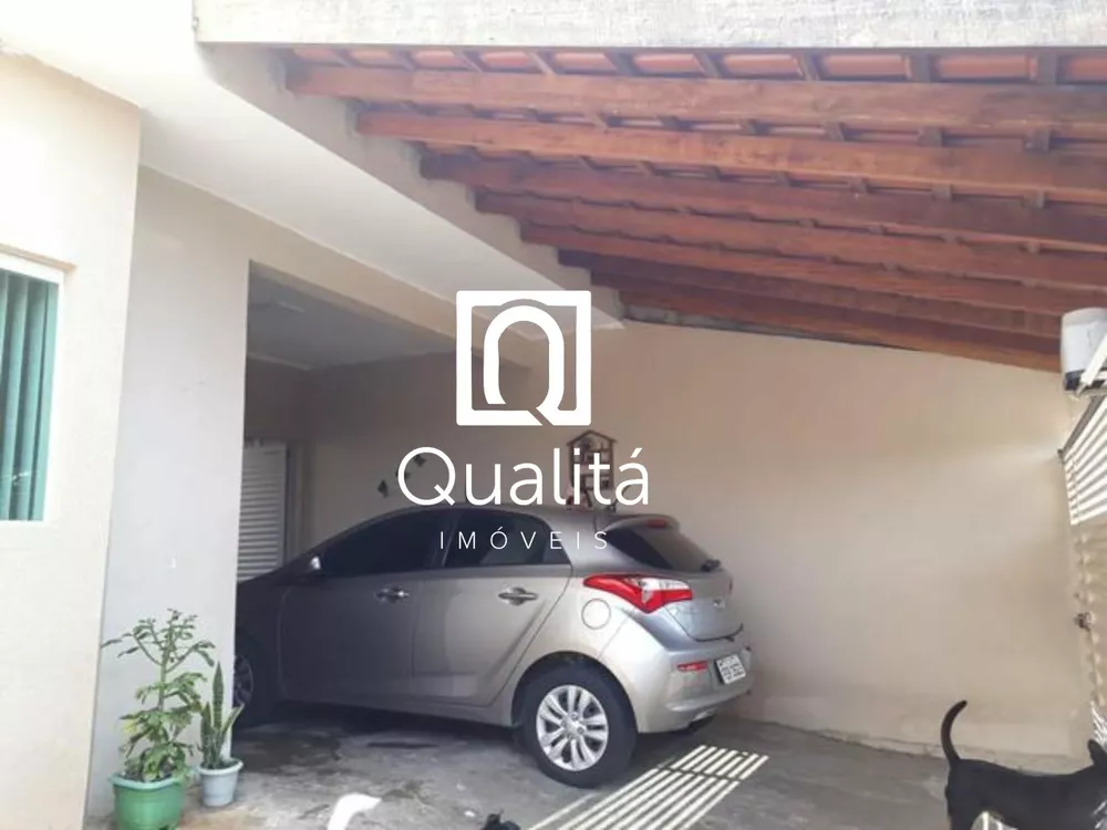 Casa à venda com 2 quartos, 150m² - Foto 2